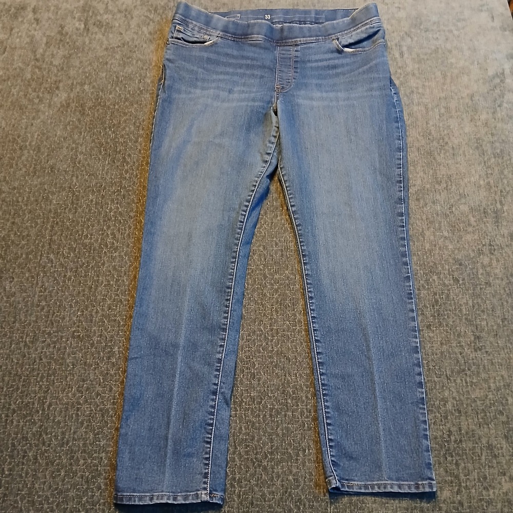 Levis Womens Size 14 Pull On Skinny Jeans Medium Wash Denim W33 L32
